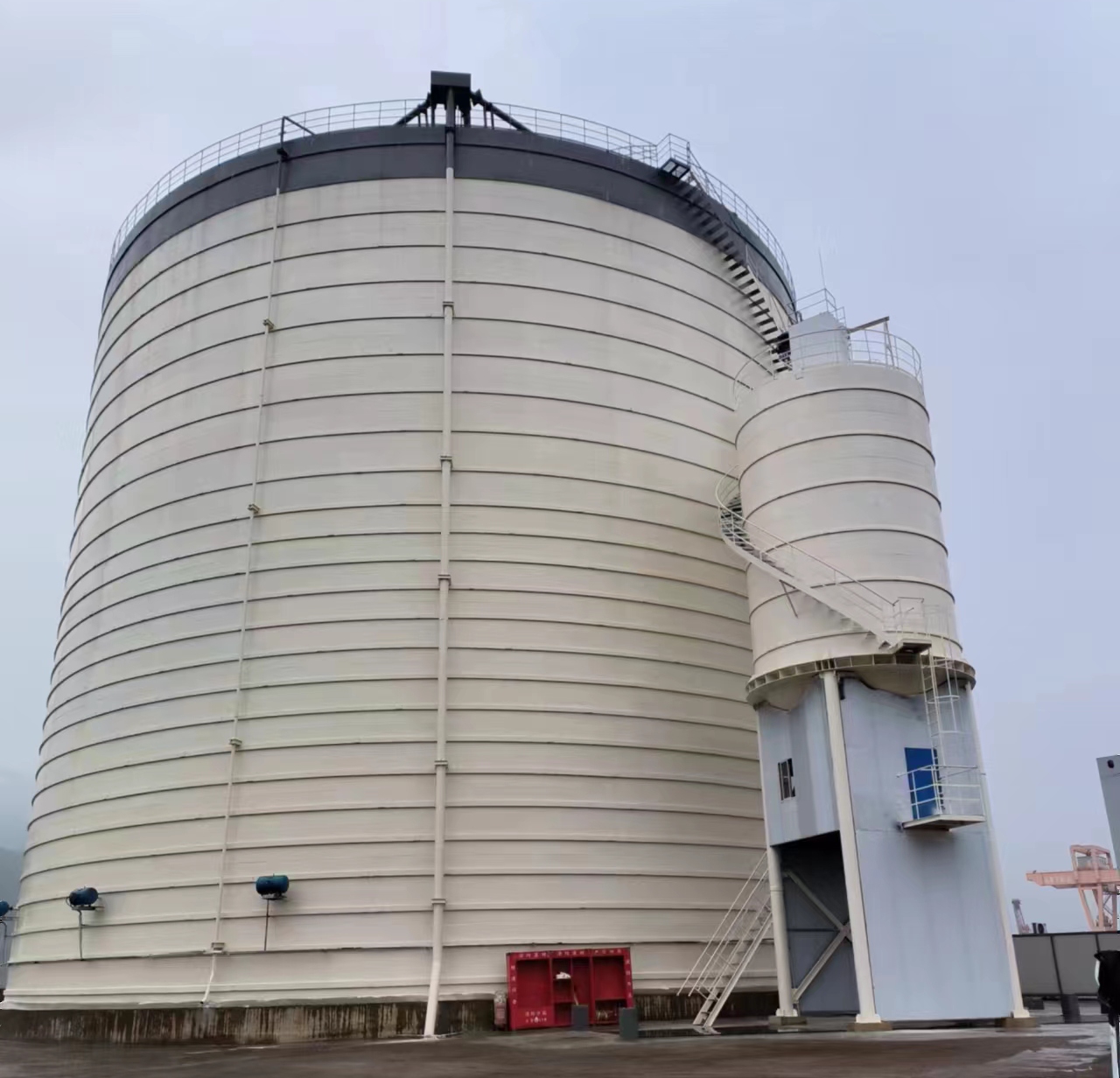 沉湖管委会10万吨水泥钢板库